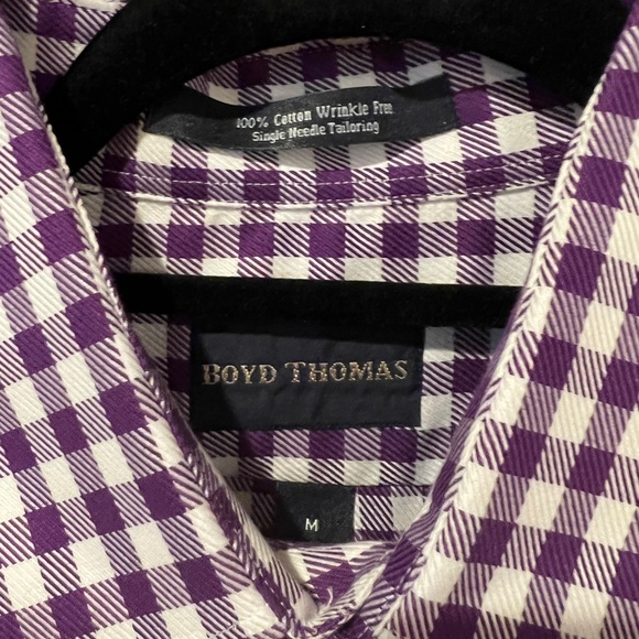 Lightly worn, button down - Picture 4 of 5